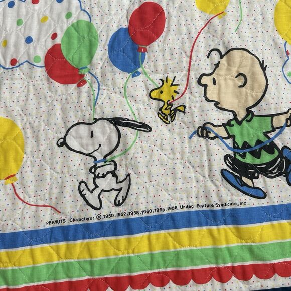 Vintage Peanuts Snoopy Baby Blanket Balloons Clouds Quilt Charlie Brown 34x42 80 - Picture 3 of 4